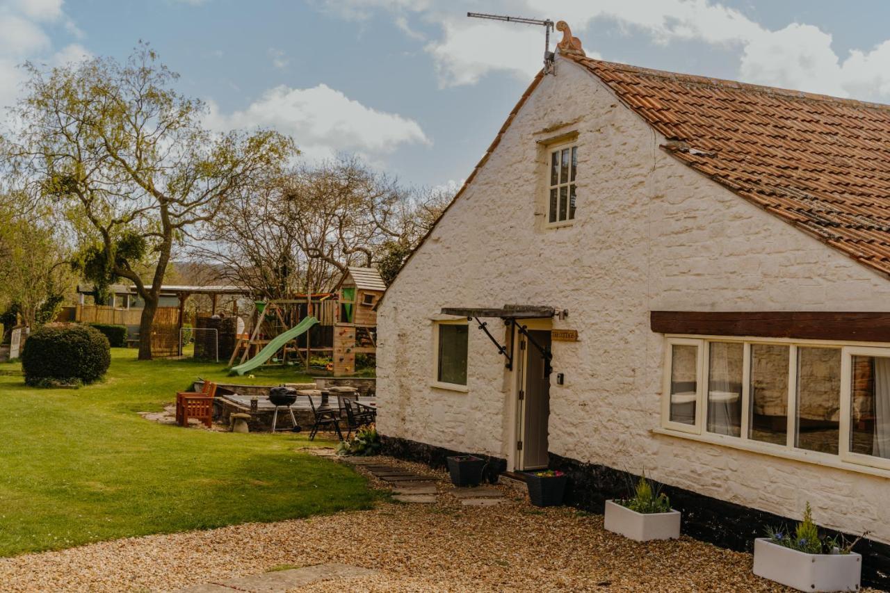 Bed and breakfast Little England Retreats - Cottage, Yurt And Shepherd Huts Othery