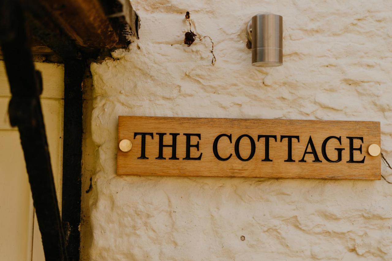 Frühstückspension Little England Retreats - Cottage, Yurt And Shepherd Huts 2*
