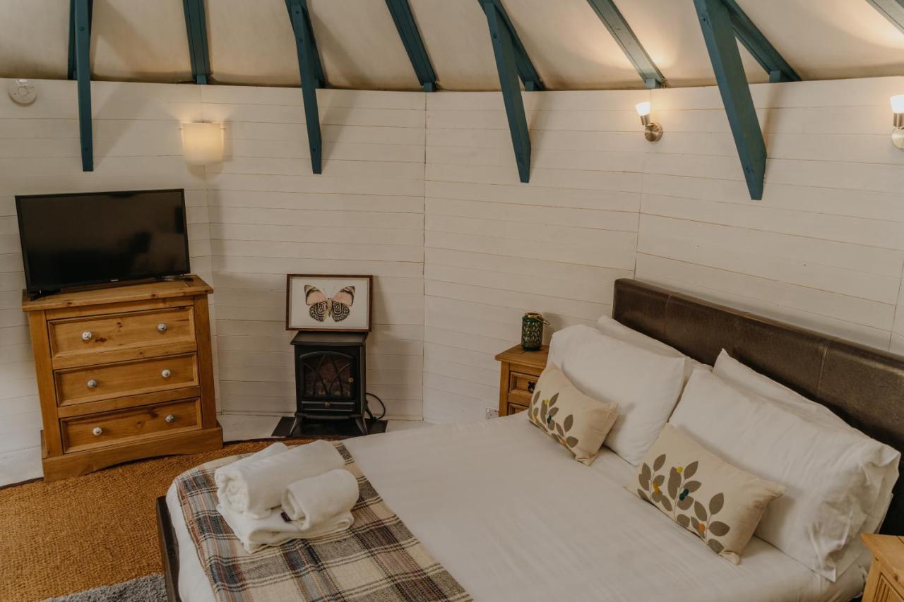 Little England Retreats - Cottage, Yurt And Shepherd Huts Bed and breakfast 2*