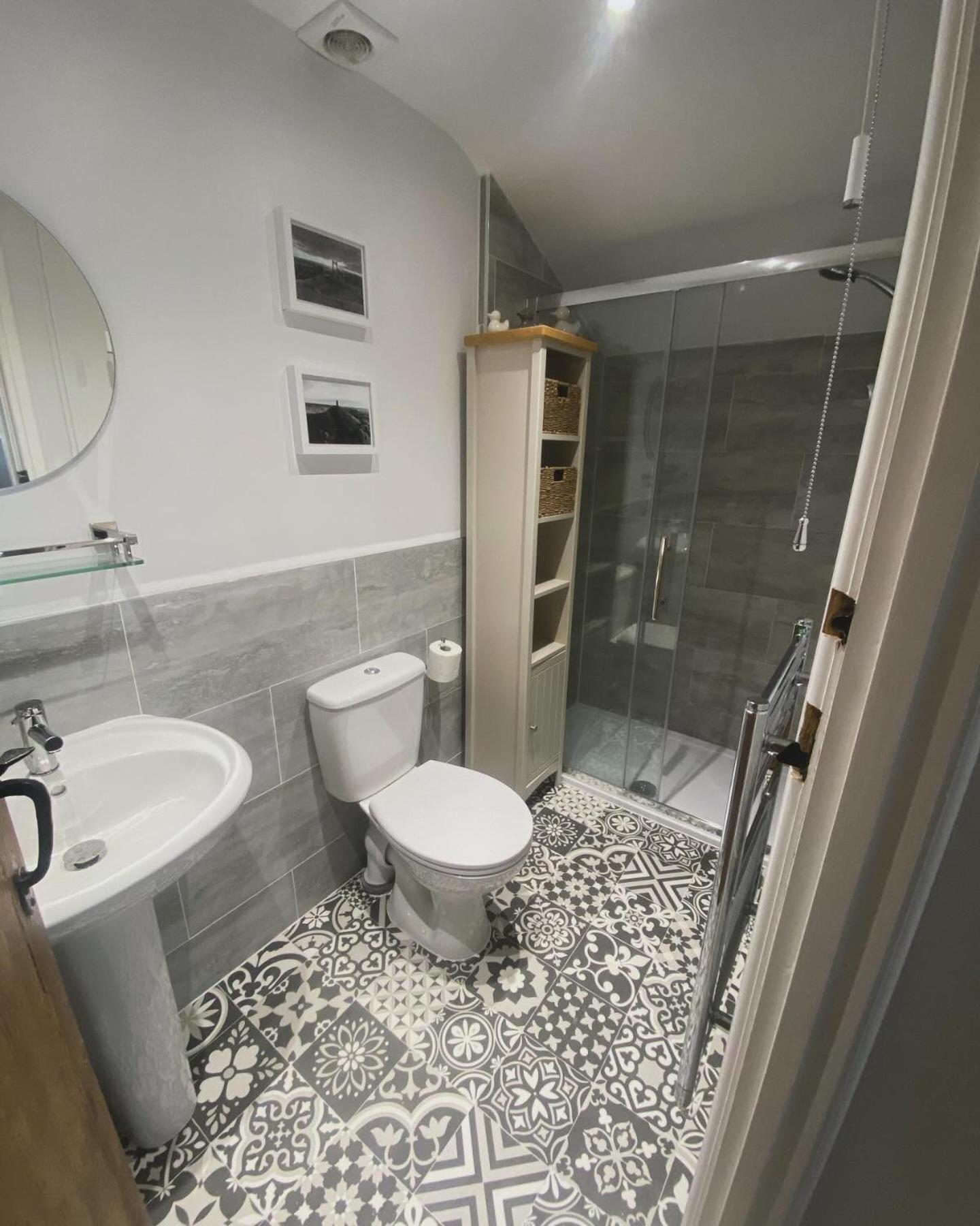 Bed and breakfast Little England Retreats - Cottage, Yurt And Shepherd Huts 2*
