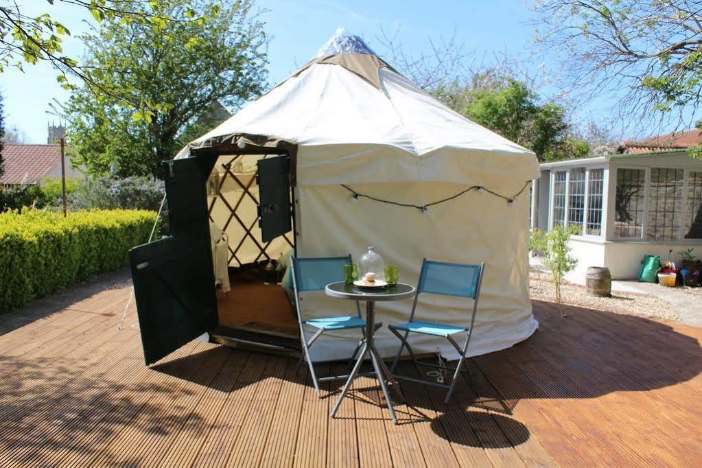 Little England Retreats - Cottage, Yurt And Shepherd Huts