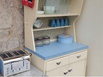 Little England Retreats - Cottage, Yurt And Shepherd Huts Bed & Breakfast 2*